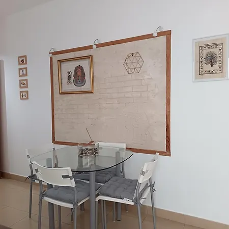 Casa Cerca Del Campo Y La Ciudad *